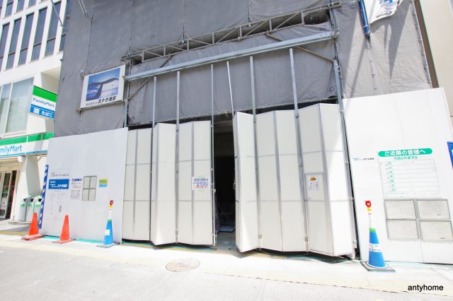 セレニテ梅田ルフレ　仲介手数料無料のエントランス