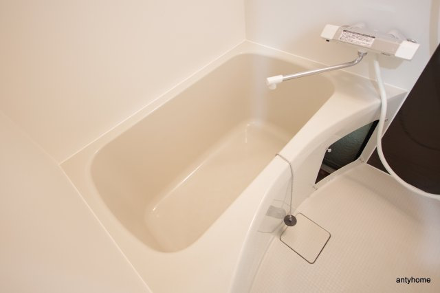 セレニテ梅田ルフレ　仲介手数料無料の浴室