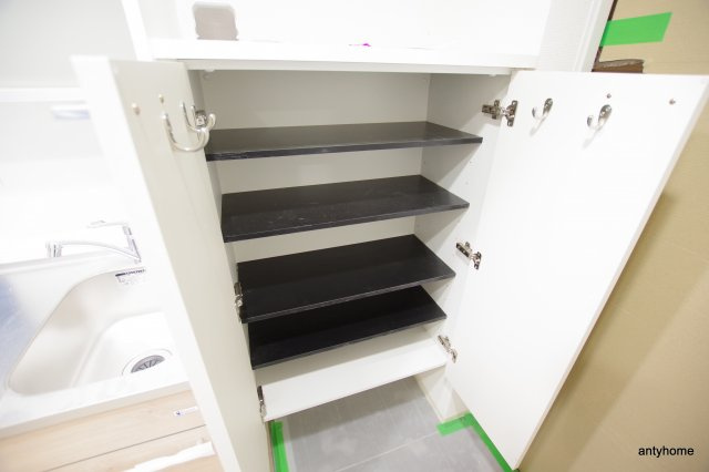 セレニテ梅田ルフレ　仲介手数料無料の収納