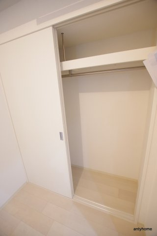 セレニテ梅田ルフレ　仲介手数料無料の収納