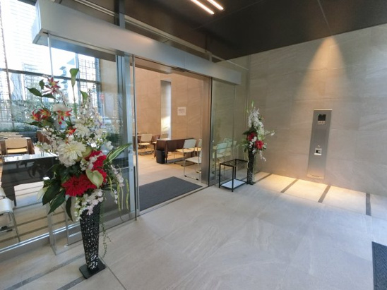 【エントランス】