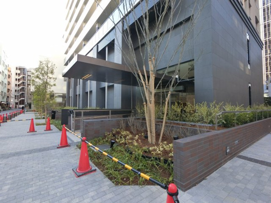 【エントランス】