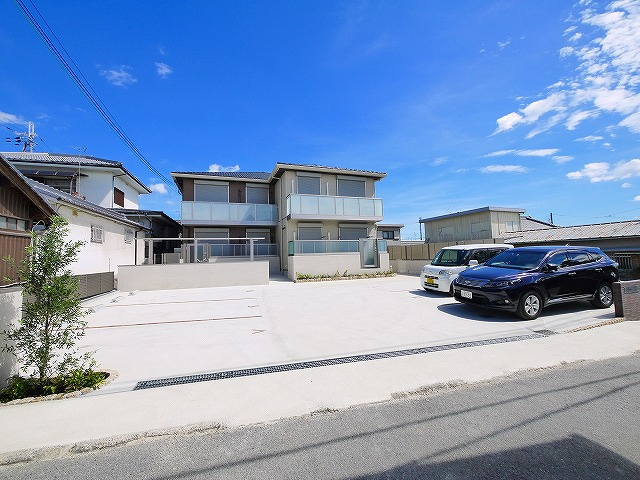 アンジェの駐車場