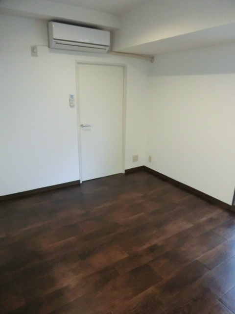 ドミール北野の居間・リビング