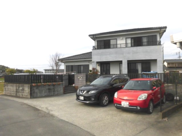 八女市馬場（売戸建-中古一戸建）の外観|落ち着いた雰囲気の外観です