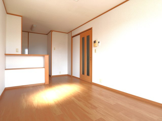 エル・ガーデンBの居間・リビング