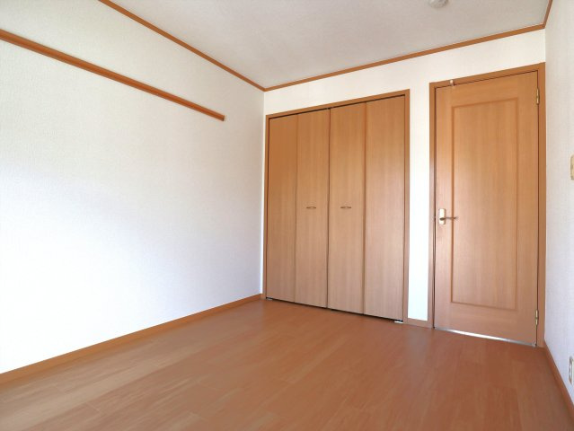 エル・ガーデンBの居間・リビング