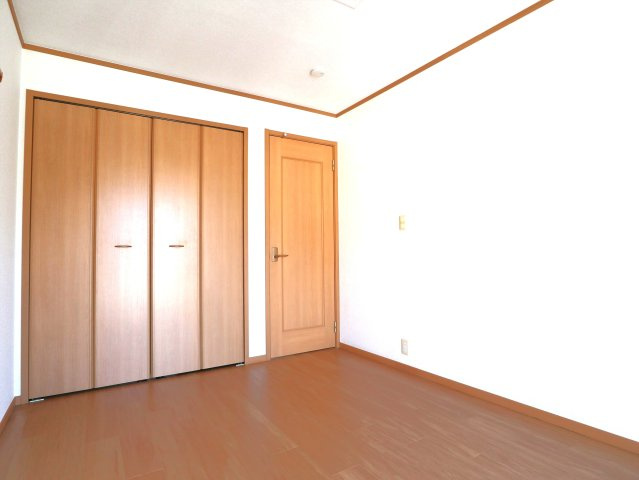 エル・ガーデンBの居間・リビング