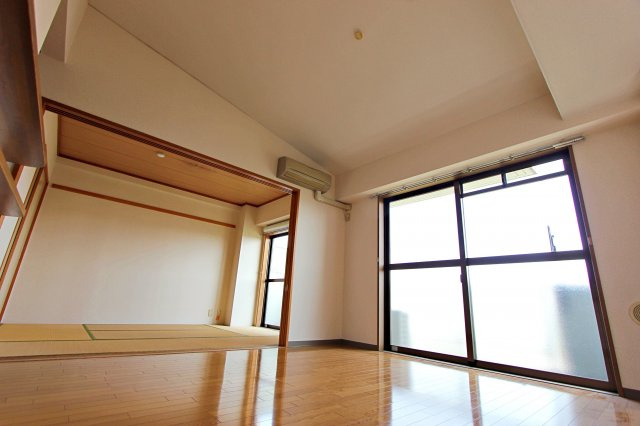 ブロッサム柿木|LDKと隣の和室