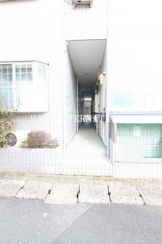 ダイニチ館Ｆ32のエントランス