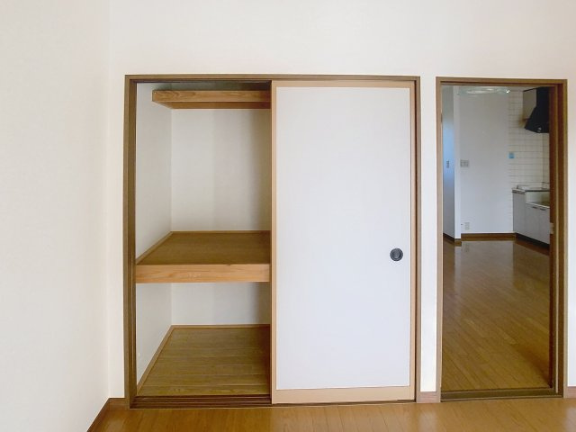 メゾンパークサイドの収納