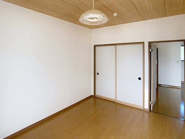 メゾンパークサイドの居間・リビング