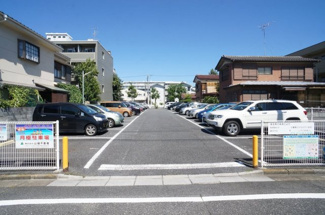 【駐車場】