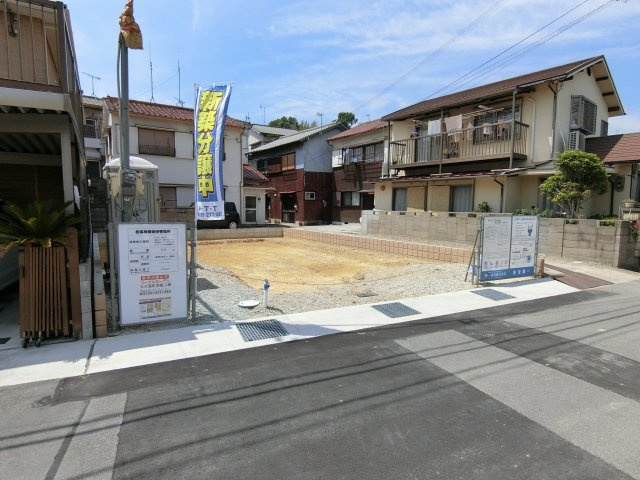 明石市大久保町西脇3期　1号棟　新築戸建の前面道路含む現地写真|前面道路広いです