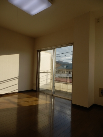 サカノビルの洋室