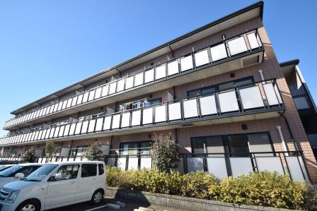 サンビレッジ藤原台Ａ棟の外観|閑静な住宅街です