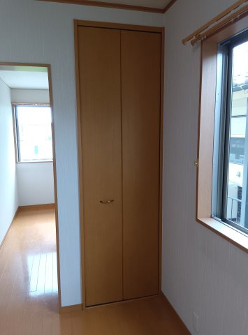 西金沢4丁目Ｋ貸家の内装|2階