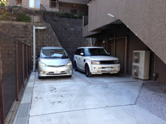 【駐車場】