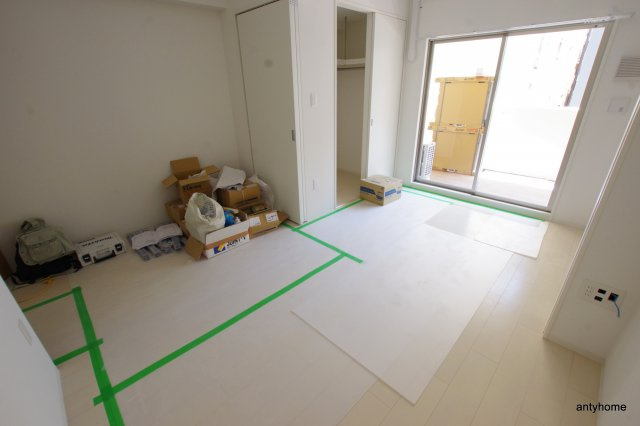 セレニテ江坂ルフレ　仲介手数料無料の寝室