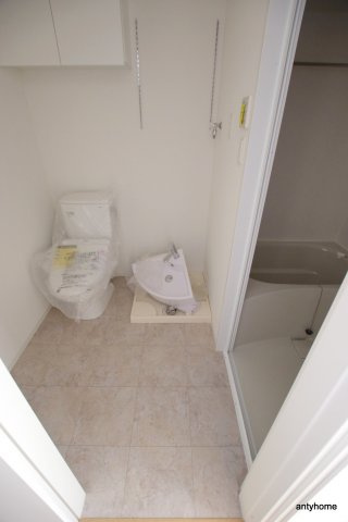 セレニテ江坂ルフレ　仲介手数料無料の洗面所