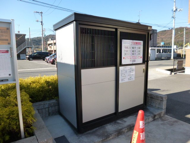 ロータスガーデンＡのその他共用部分|敷地内専用ゴミステーション