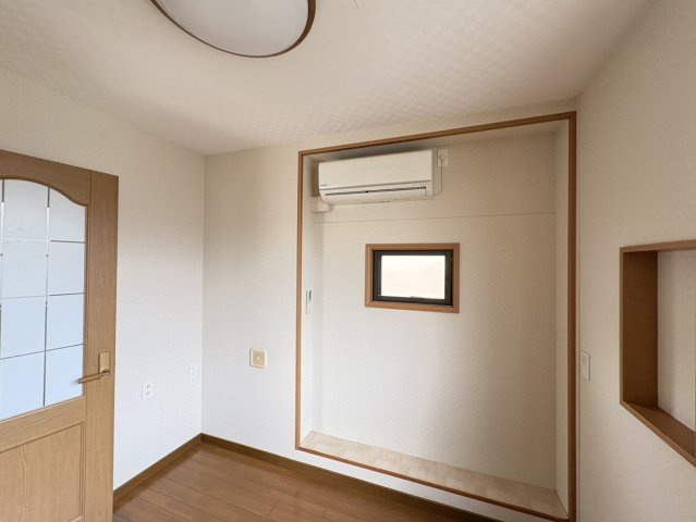 コーポアオイの洋室