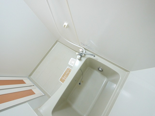 サンクコール朝和　B棟の浴室|ゆったり過ごせるお風呂です