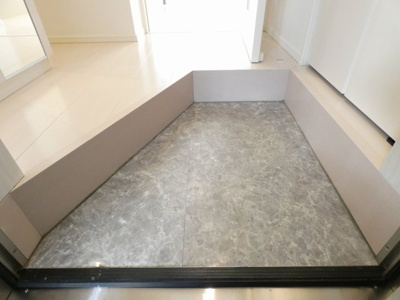 【玄関】 | ヴィラクレール