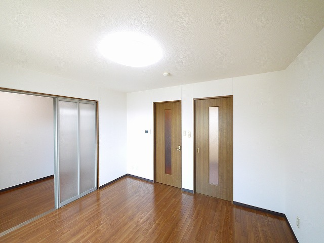 ドルフⅢの洋室|きれいな洋室です