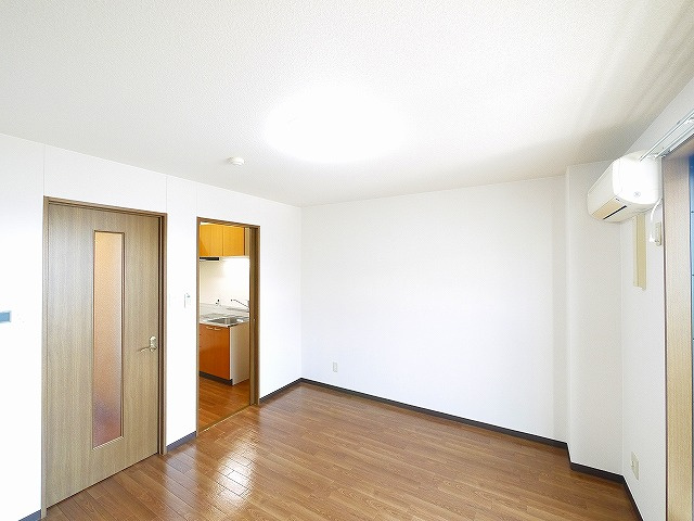 ドルフⅢの洋室|個人の部屋や寝室として使える洋室です