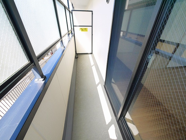 ドルフⅢのバルコニー|開放的で明るい空間を演出してくれるバルコニーです