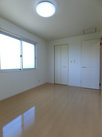 ブリリアントA棟の居間・リビング