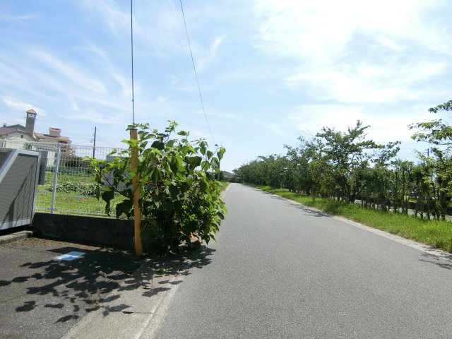 ブリリアントA棟の周辺