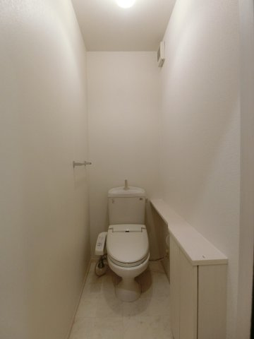 ブリリアントA棟のトイレ