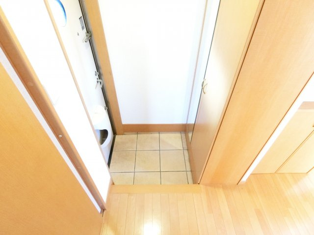 アンソレイエ和泉中央の玄関