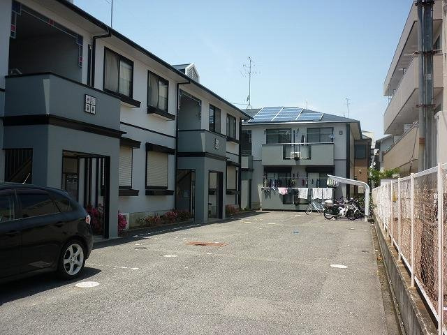 サンシャインハイツの外観