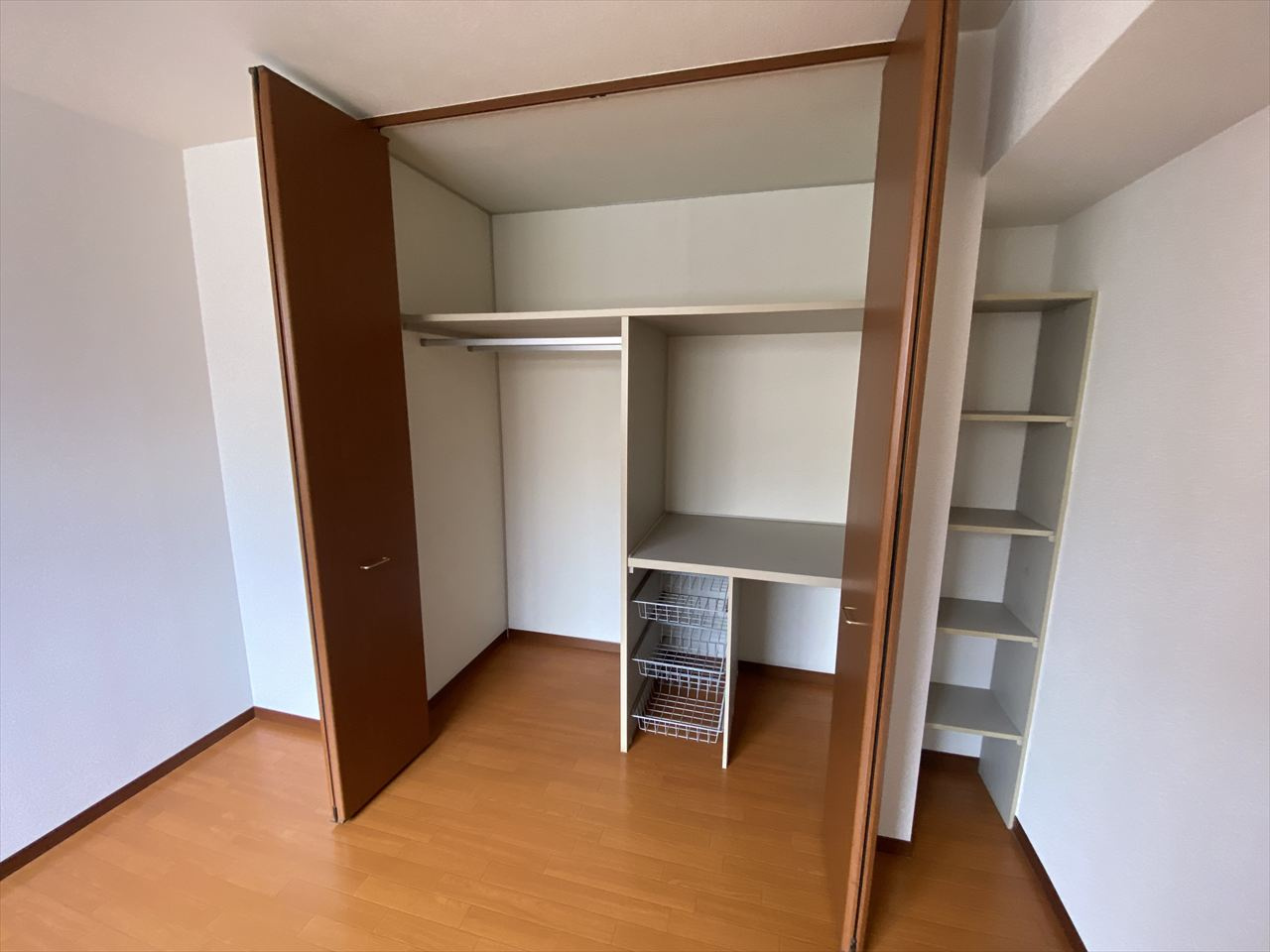 ヴェルデメゾンさだいわ　Ｃ棟の収納