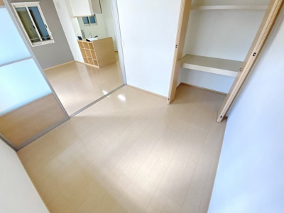 【洋室】 | エスポワール