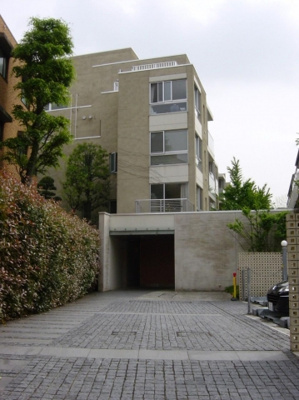 【外観】 | ル・シヤージュ神宮前 | アプローチ