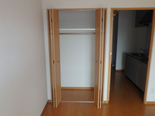 ソレイユ山代の収納