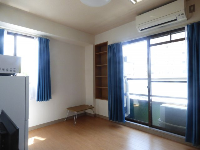 【居間・リビング】 | ダイタ百石町マンション