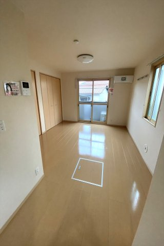 ニーナ　C棟の居間・リビング