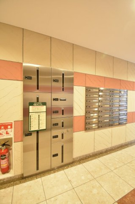 【その他共用部分】 | アークステージ関内 | 不在時にもお荷物が受け取れる宅配ボックス
