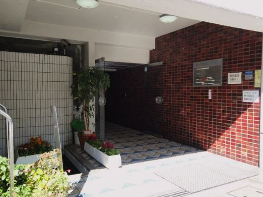市ヶ谷春日マンションのエントランス|市ヶ谷春日マンション
