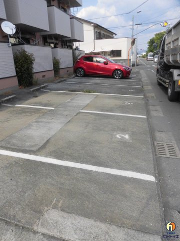 シティコーポ八女の駐車場|車をお持ちの方に嬉しい駐車場付きの物件です