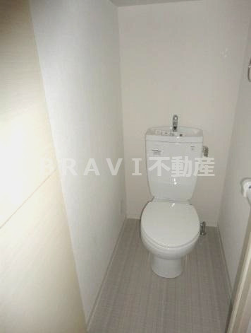 プレサンス本町ジョイス　BRAVI不動産のトイレ|【プレサンス本町ジョイス】ゆったりとした空間のトイレです