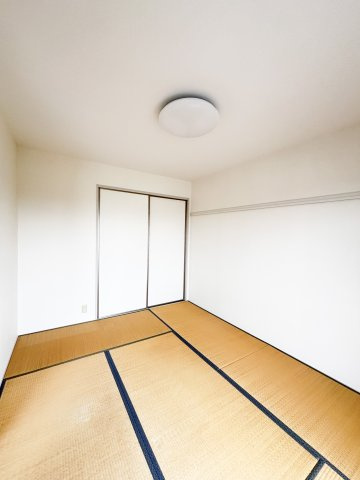 ラフォーレアダチの和室