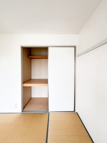 ラフォーレアダチの収納