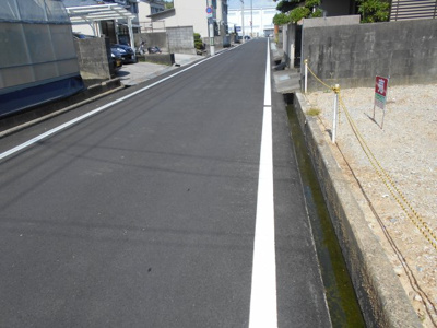 【前面道路含む現地写真】 | 中万々　土地