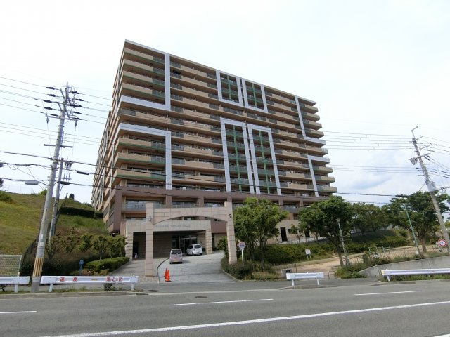 パルメーラ垂水ヒルズの外観|大規模マンションです